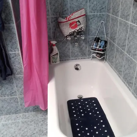 Apollon H-3 H-4 Apartament