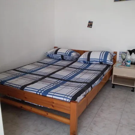 Apartman Apollon H-3 H-4 *